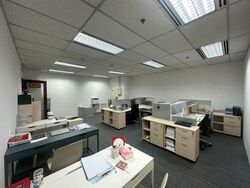 Sunshine Plaza (D7), Office #528833091